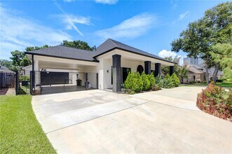 730 Windbreak Trail in Houston, TX - Building Photo - Building Photo