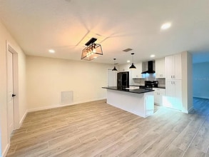 4700 Chancellor St NE in St. Petersburg, FL - Building Photo - Building Photo