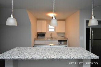 2652 W 23rd Pl-Unit -Unit 4 in Chicago, IL - Foto de edificio - Building Photo