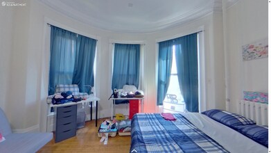 37 Bay State Rd in Boston, MA - Foto de edificio - Building Photo