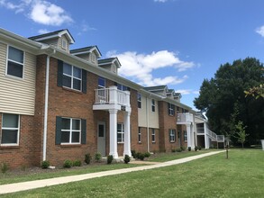 Gospel Gardens in Memphis, TN - Foto de edificio - Building Photo