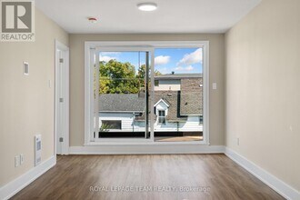 364-364 Winona Ave in Ottawa, ON - Building Photo - Building Photo