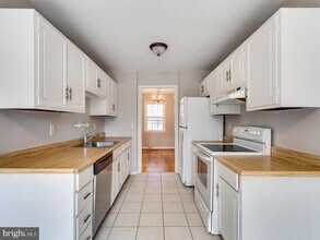 2302 Wheystone Ct in Vienna, VA - Building Photo - Building Photo