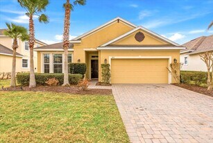 205 Birkdale Dr in Daytona Beach, FL - Building Photo