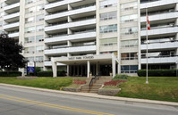 Westpark Towers in Hamilton, ON - Building Photo - Building Photo