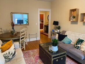 15 Colliston Rd, Unit #7 in Boston, MA - Building Photo - Building Photo