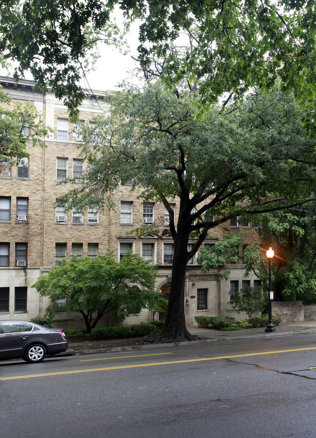 Zenith Apartments in Washington, DC - Building Photo - Building Photo