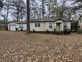 1081 S Church St in Brookhaven, MS - Building Photo