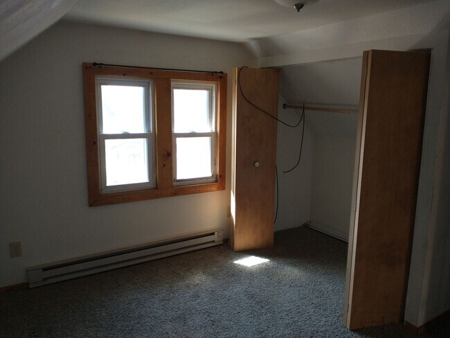 310 S 8th Ave W in Virginia, MN - Building Photo - Building Photo