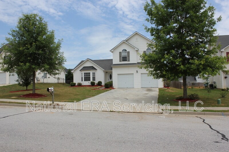 481 Harvick Cir in Stockbridge, GA - Building Photo