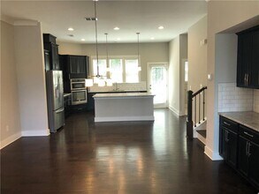 2184 Haydon Ln in Chamblee, GA - Building Photo - Building Photo