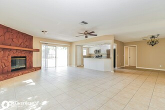 37 Harbor Oaks Cir in Safety Harbor, FL - Building Photo - Building Photo