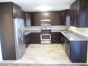 514 Iona Ln in Harvard, IL - Building Photo - Building Photo