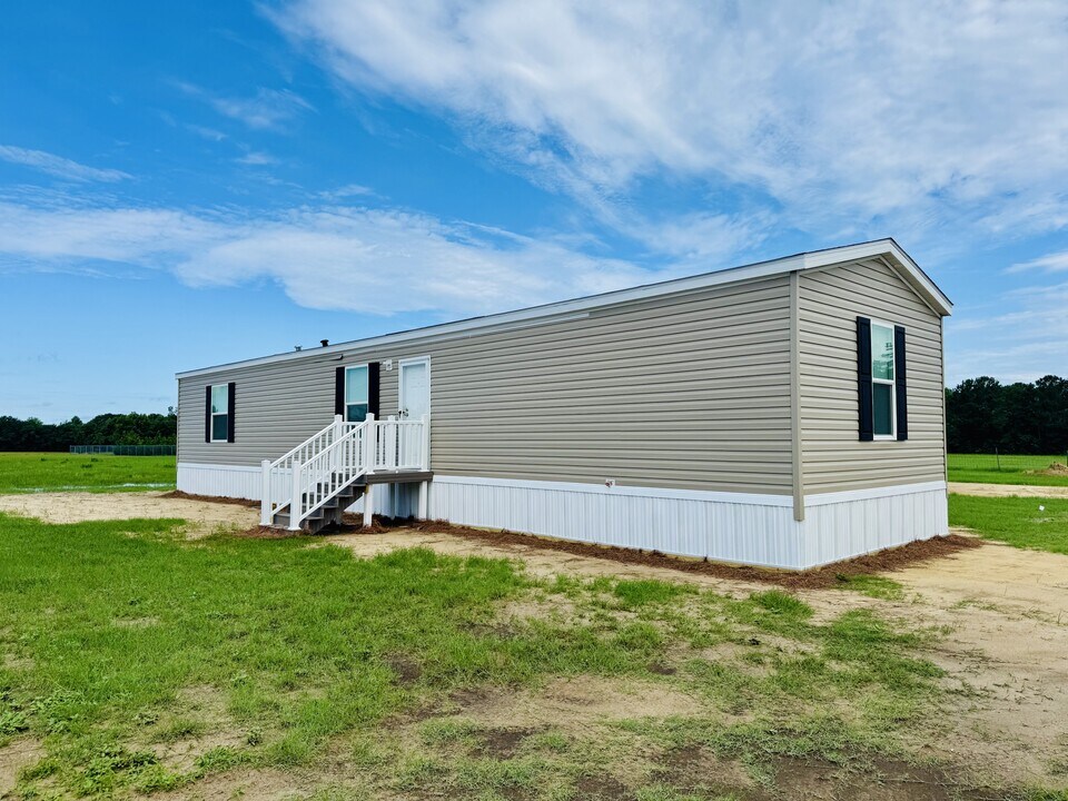 123 Blissful Ct in Aynor, SC - Building Photo