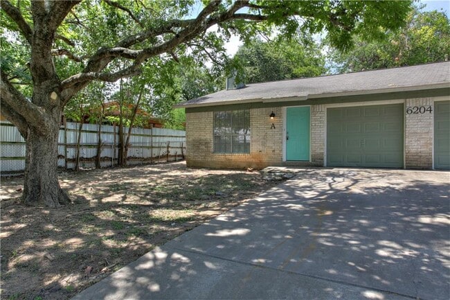 6204 Linda Ln in Austin, TX - Building Photo - Building Photo