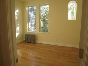 249 95th St, Unit 1F in Brooklyn, NY - Building Photo - Building Photo