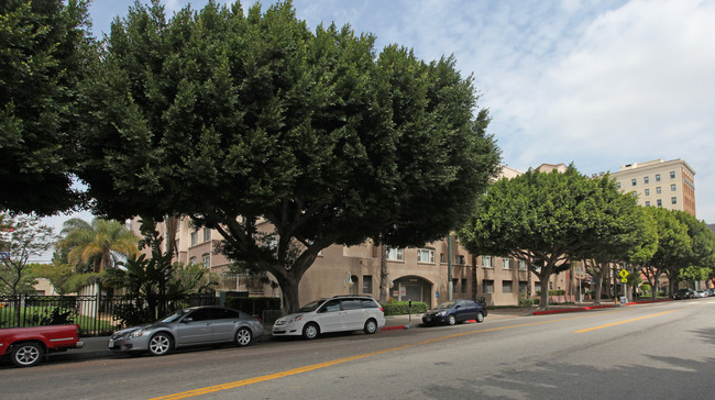 Villa Del Pueblo in Los Angeles, CA - Foto de edificio - Building Photo