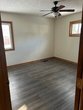 10925 5th St NE in Blaine, MN - Building Photo - Building Photo
