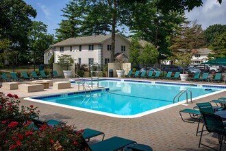23 Weaver Dr in Massapequa, NY - Building Photo - Building Photo