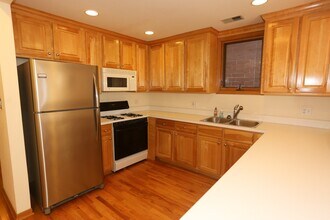 824 W Buckingham Pl in Chicago, IL - Building Photo - Building Photo