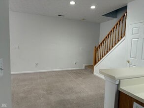 9356 Villa Creek Dr, Unit B in Avon, IN - Building Photo - Building Photo