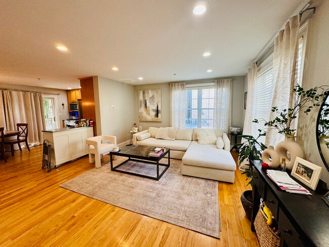 2 Aramon St, Unit 1