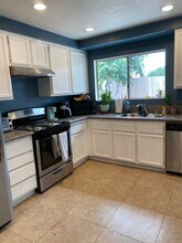 266 Manzanita Dr in Oceanside, CA - Building Photo - Building Photo