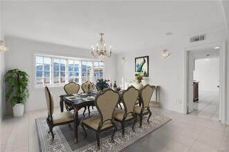 1761 Hillfair Dr in Glendale, CA - Building Photo - Building Photo