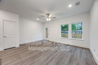 414 E 7th St in Bonham, TX - Building Photo - Building Photo