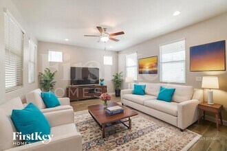 247 N Sunrise in Mesa, AZ - Foto de edificio - Building Photo
