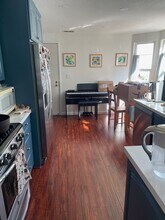 127 Shepardson Ln in Alameda, CA - Foto de edificio - Building Photo