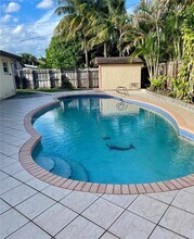 5706 NE 17th Terrace in Fort Lauderdale, FL - Building Photo - Building Photo
