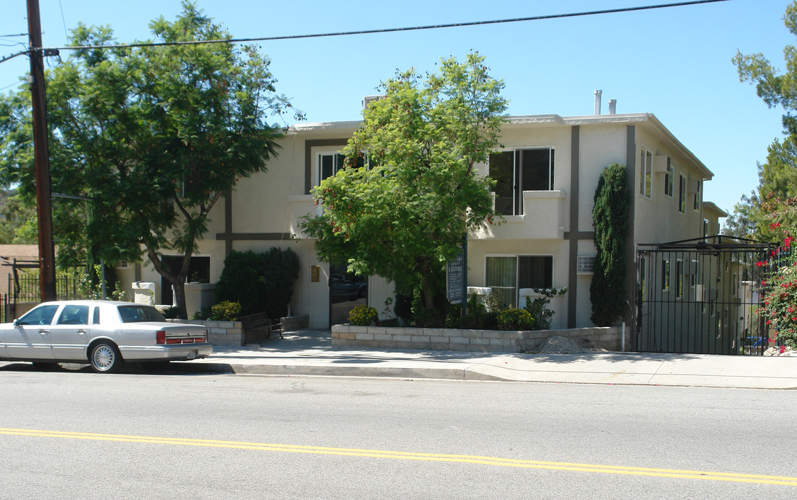 Tujunga Canyon Apartments in Tujunga, CA - Building Photo