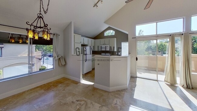 9 Tawny Port in Dana Point, CA - Building Photo - Building Photo