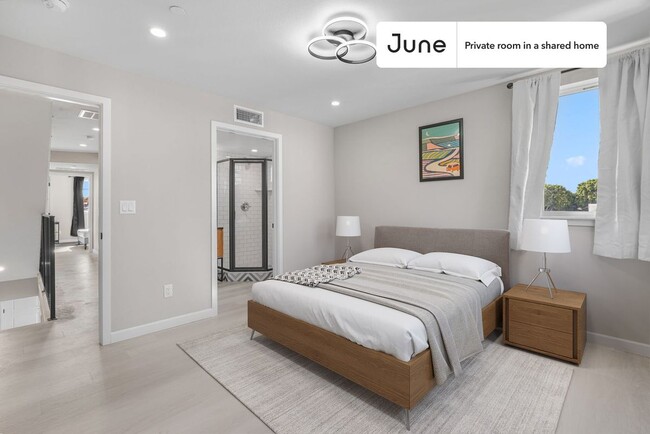 property at 327 N Chicago St