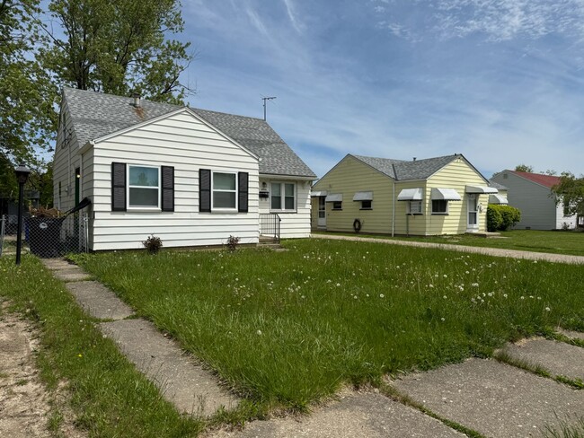 14518 Saint James Ave in Cleveland, OH - Building Photo - Building Photo