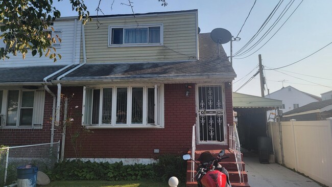 14214 130th Ave, Unit 142-14 130th avenue