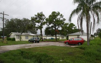 2339 Mango Ave in Sarasota, FL - Building Photo