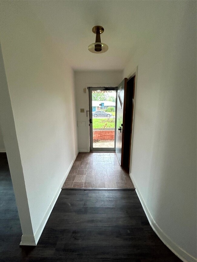 1902 Gillette St in Baytown, TX - Building Photo - Building Photo