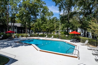 Riverbend Apartments in Altamonte Springs, FL - Building Photo - Building Photo