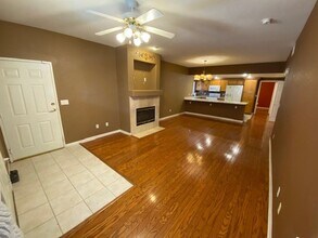 3327 Erva St in Las Vegas, NV - Building Photo - Building Photo