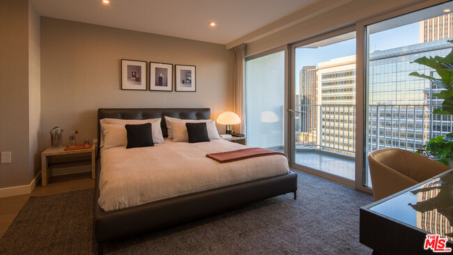 property at 2025 Ave of the Stars