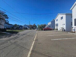 72 Rippowam Rd in Stamford, CT - Building Photo - Building Photo