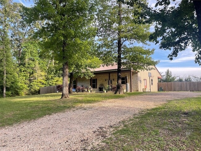 5224 Old Israel Rd, Unit 5636-2 in Livingston, TX - Building Photo - Building Photo