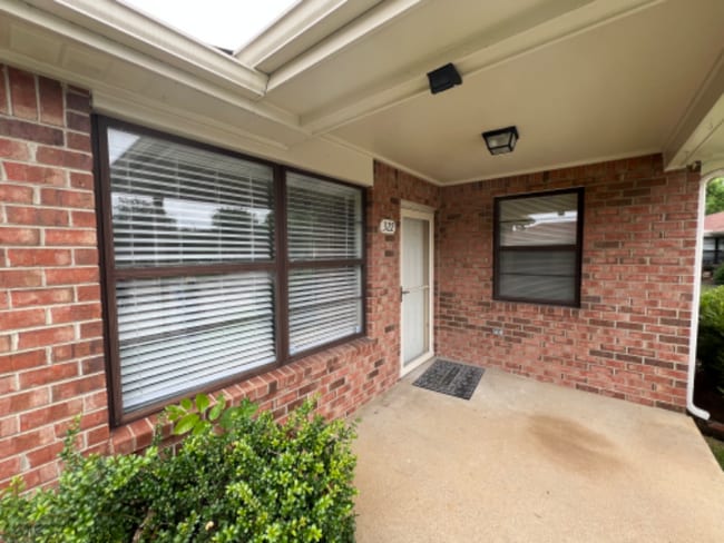 property at 322 Deer Lake Dr