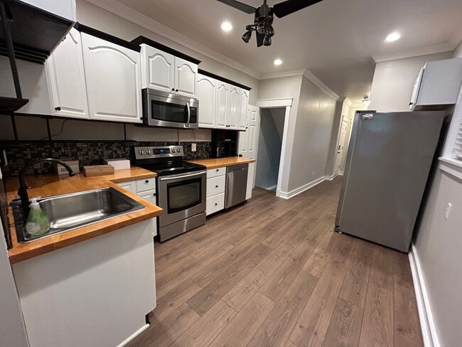 property at 342 E Clay St