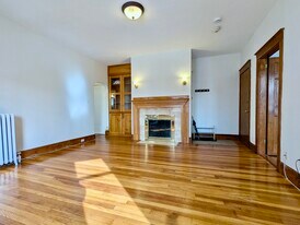 21 Westbourne Ter, Unit 3 in Brookline, MA - Building Photo