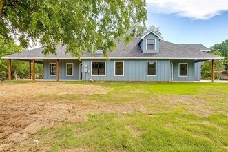 3815 Silver Creek Ct in Granbury, TX - Building Photo - Building Photo