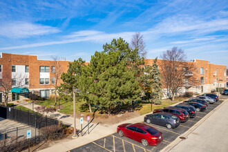 Kirchoff Meadows in Rolling Meadows, IL - Building Photo - Primary Photo