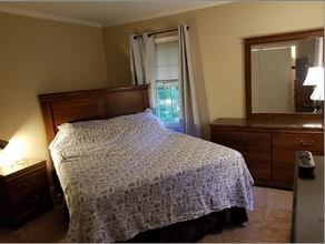 396 Plantation Rd SW, Unit Main in Smyrna, GA - Building Photo - Building Photo